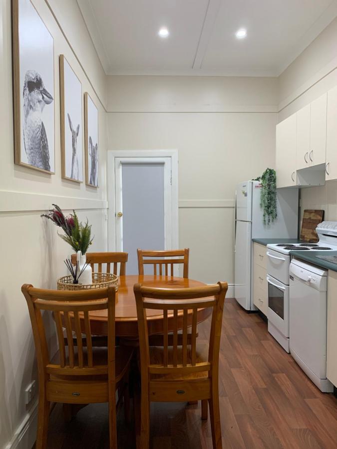 The Convent Boutique Accommodation Хэй Экстерьер фото